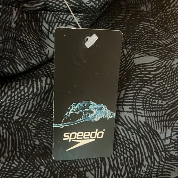 Speedo swim trunks - Picture 8 of 11